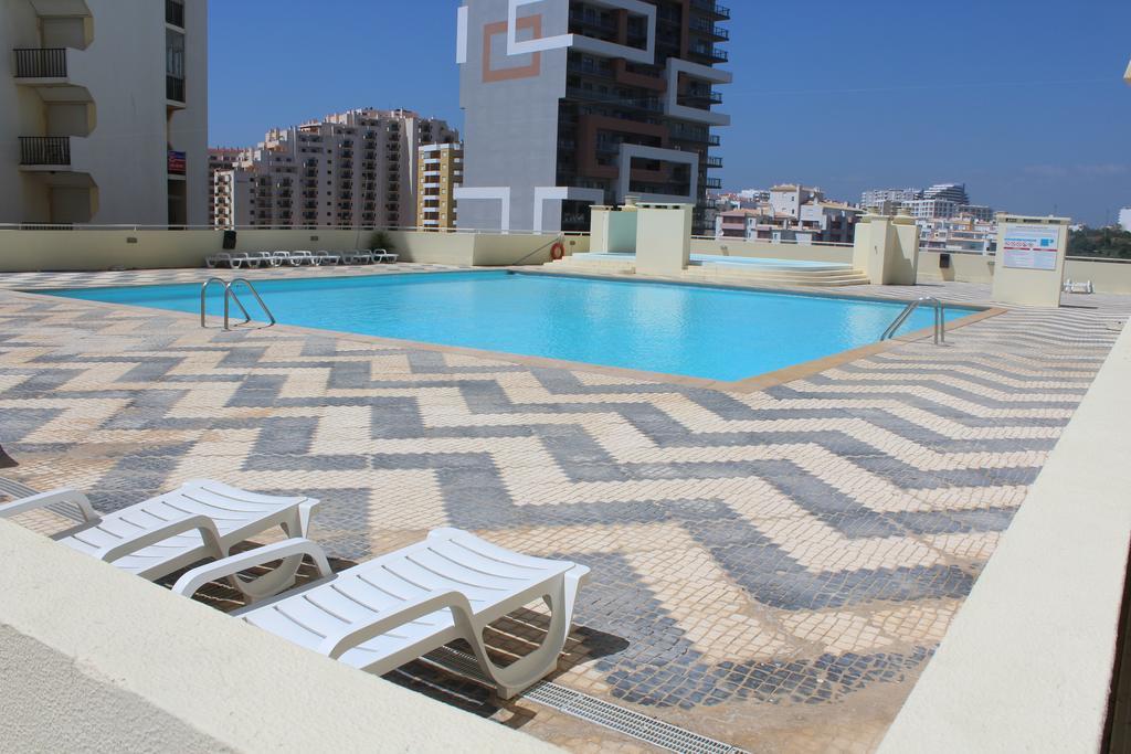 Apartamentos Varandas Da Rocha بورتيماو المظهر الخارجي الصورة