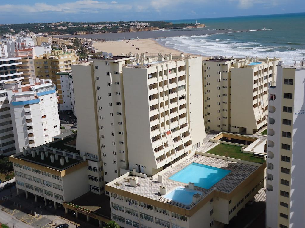 Apartamentos Varandas Da Rocha بورتيماو المظهر الخارجي الصورة