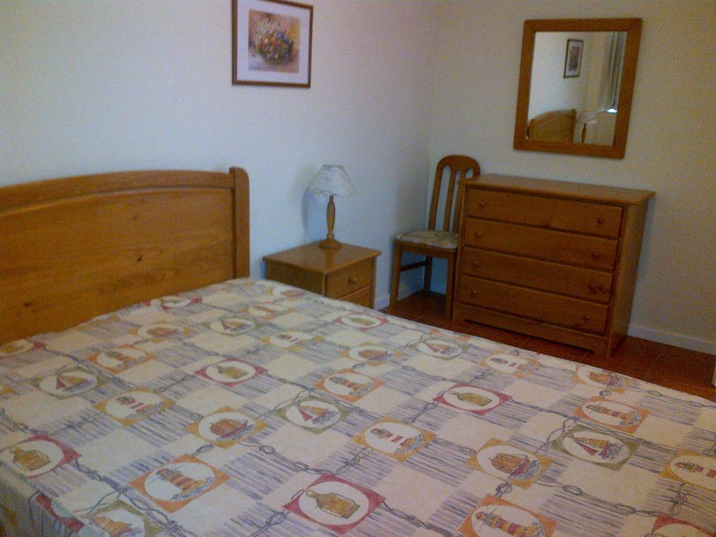 Apartamentos Varandas Da Rocha بورتيماو الغرفة الصورة