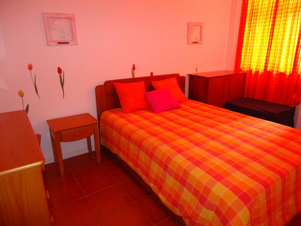 Apartamentos Varandas Da Rocha بورتيماو الغرفة الصورة